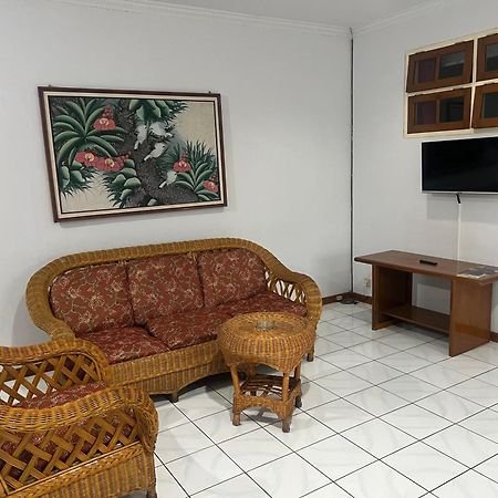 Hotel Puspa Sari Чіатер Екстер'єр фото