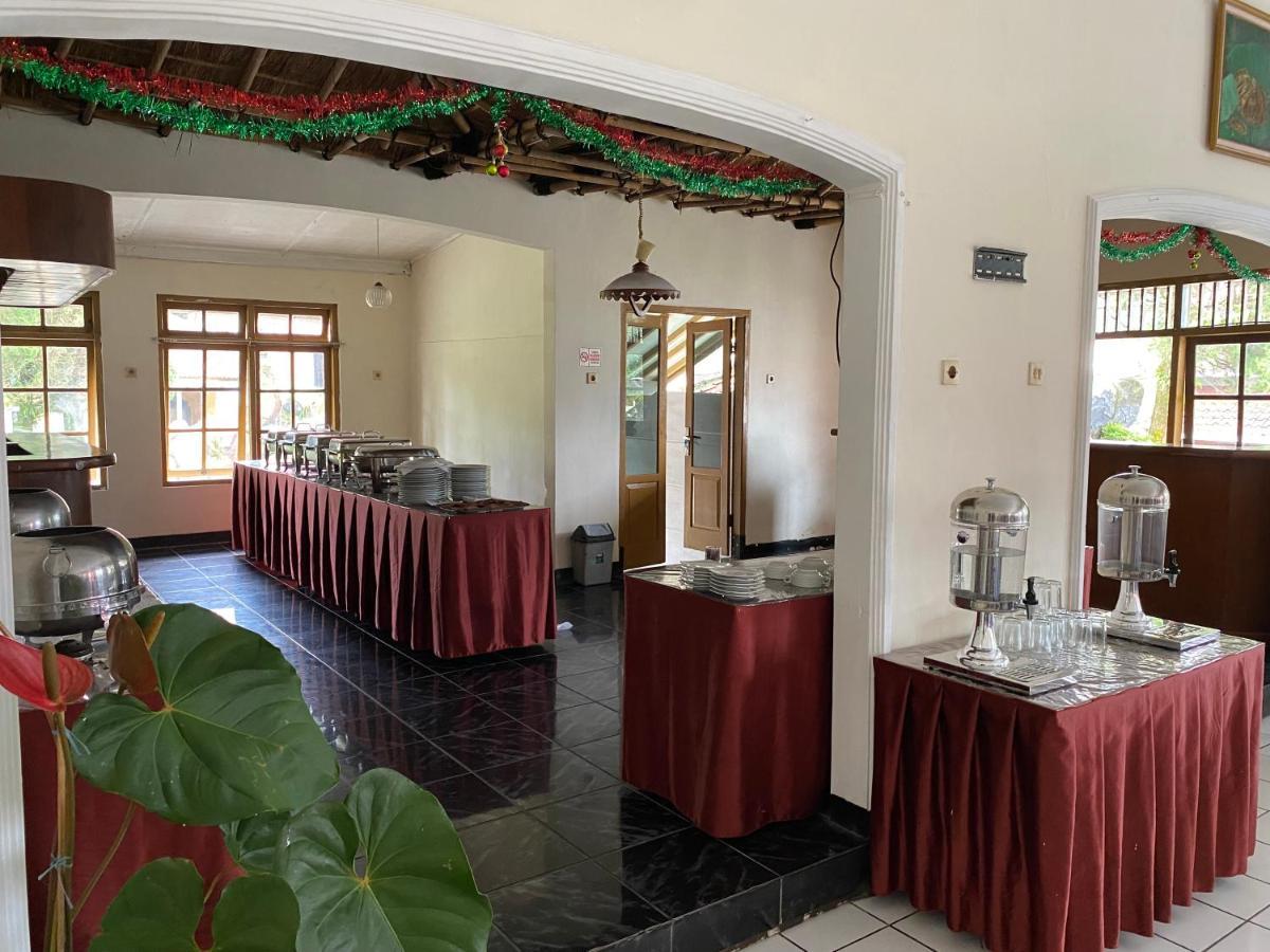 Hotel Puspa Sari Чіатер Екстер'єр фото